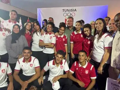 اللجنة الوطنية الأولمبية التونسية تكرّم الرياضيين التونسيين المتوّجين في الألعاب الافريقية المدرسية الجزائر 2025