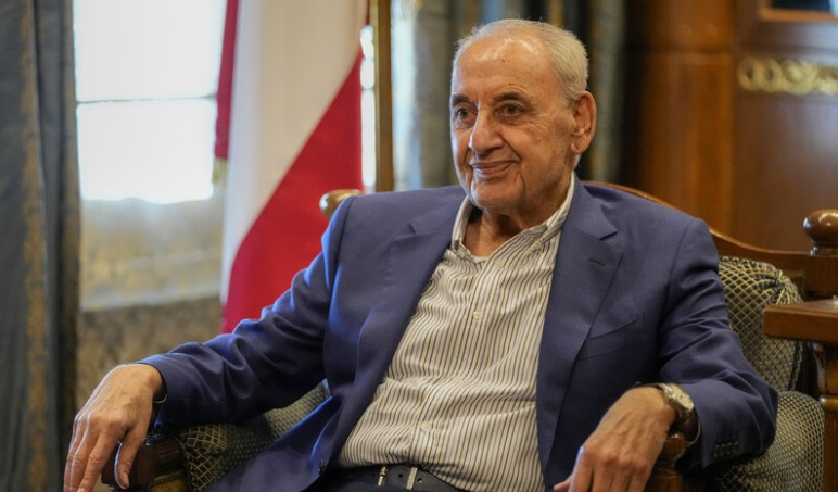 رئيس مجلس النواب اللبناني: أدعو إلى حوار بشأن قرار حصر السلاح بيد الدولة