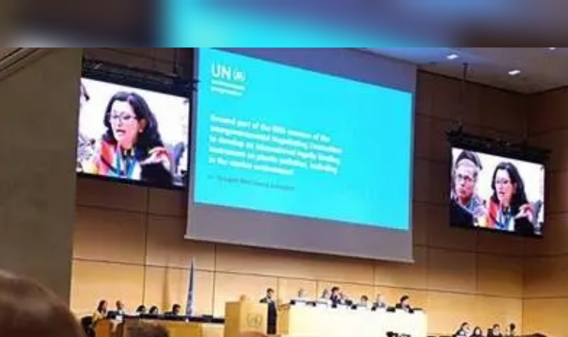 إثر فشل مفاوضات جنيف.. برلمانيو التحالف الدولي يقررون مواصلة مقاومة "منسقة" للتلوّث البلاستيكي