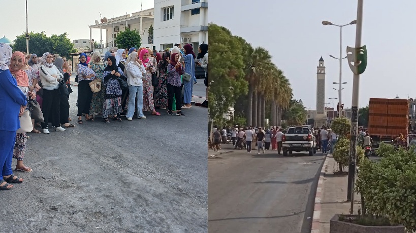 انقلبت حافلتهم قبل يومين.. عمال أحد المصانع بقربة  يحتجون ويطالبون بتوفير السلامة المهنية 