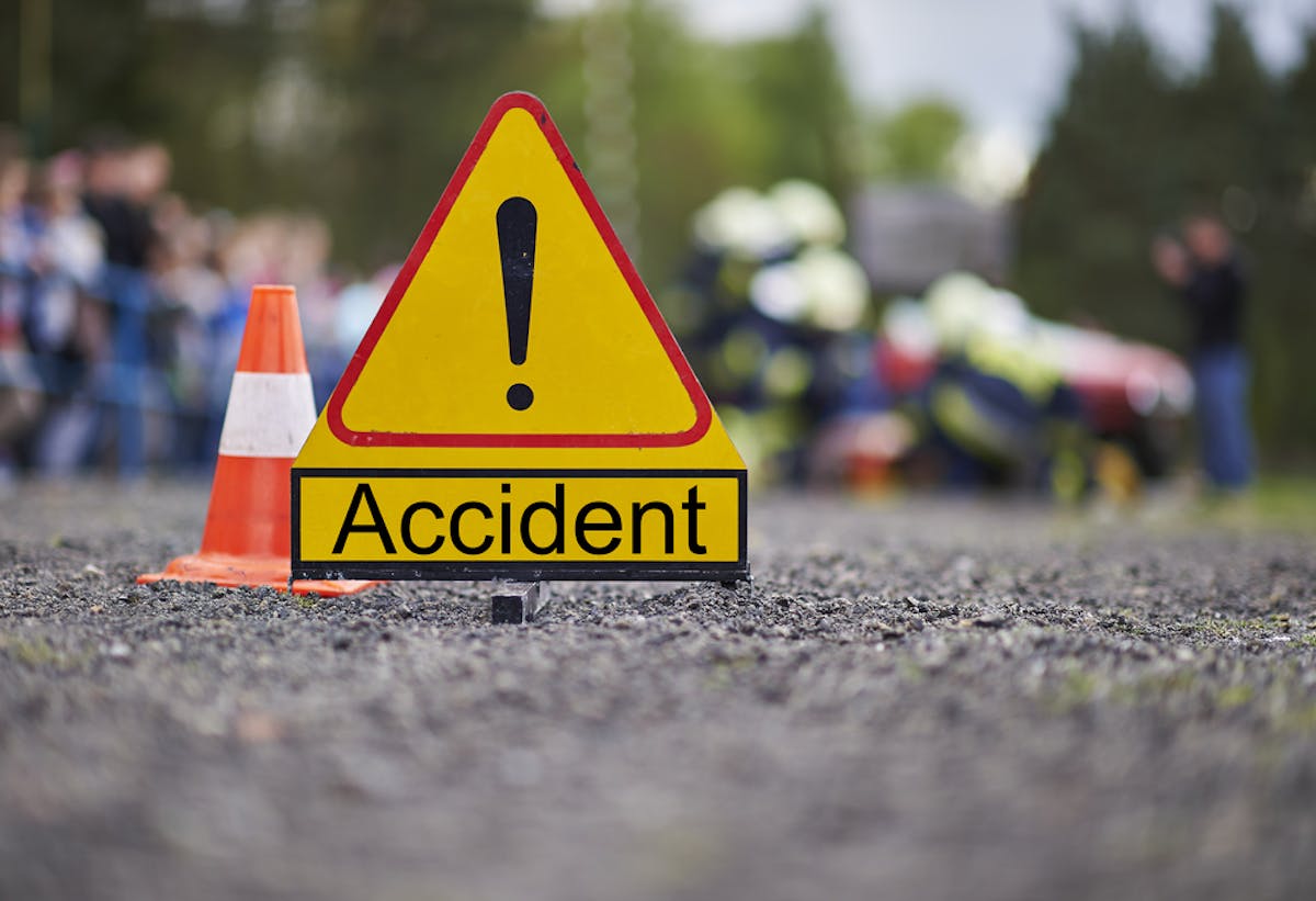   الهوارية.. وفاة أب وابنتيه في حادث مرور