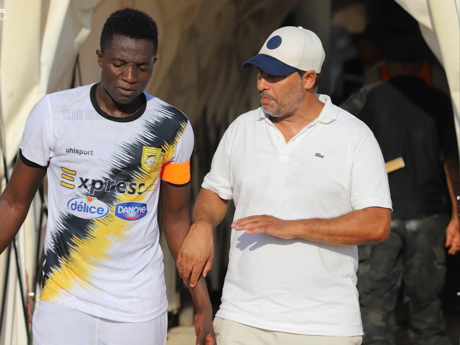 مقابل 900 الف دينار: النادي البنزرتي يفوّت في سايدي إلى هلال بنغازي 