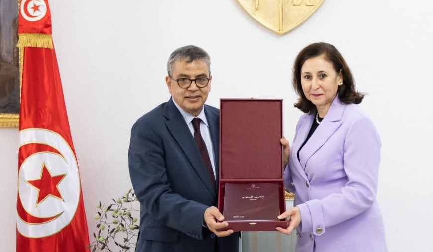 في ظل دور محوري للبنك في معاضدة جهود الدولة.. رئيسة الحكومة تؤكد أهمية النتائج التي حققها البنك المركزي وضرروة التعويل على الذات