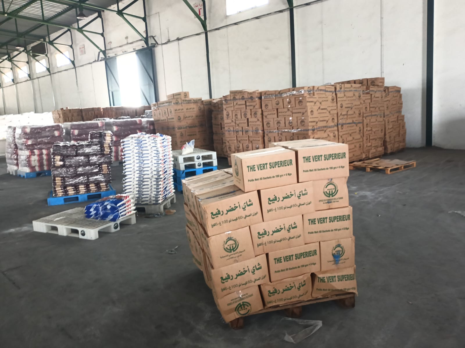 المدير الجهوي للتجارة بالقيروان لـ"الصباح نيوز": "كل المواد الاستهلاكية متوفرة لتأمين احتياجات المولد النبوي الشريف"