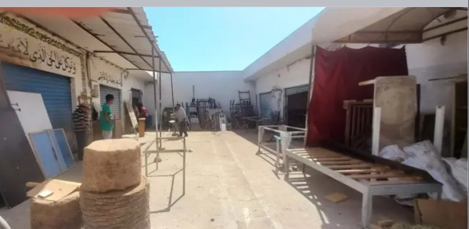 طبربة.. المجلس المحلي يستنكر حالة القرية الحرفية والحرفيون يجيبون  