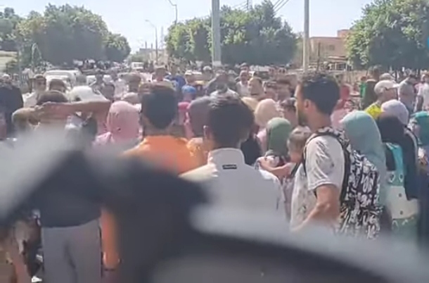  مقتل تونسي على يد الشرطة الفرنسية.. العائلة تنفذ تحركا احتجاجيا وتطالب بفتح تحقيق