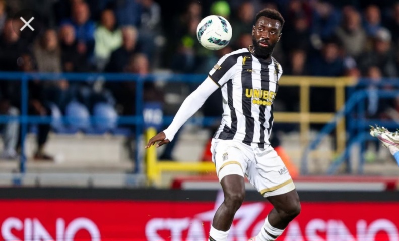 يصل اليوم إلى تونس.. الترجي يتفق مع اللاعب غريجون كايي