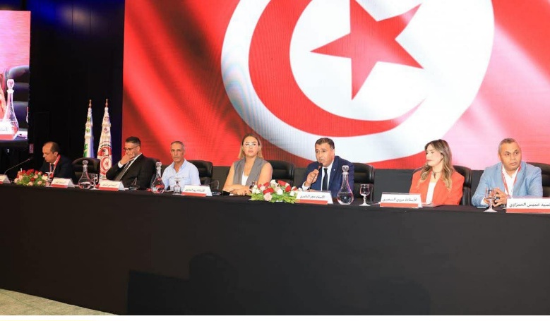 الجامعة تكشف عن تركيبة اللجان المستقلة 