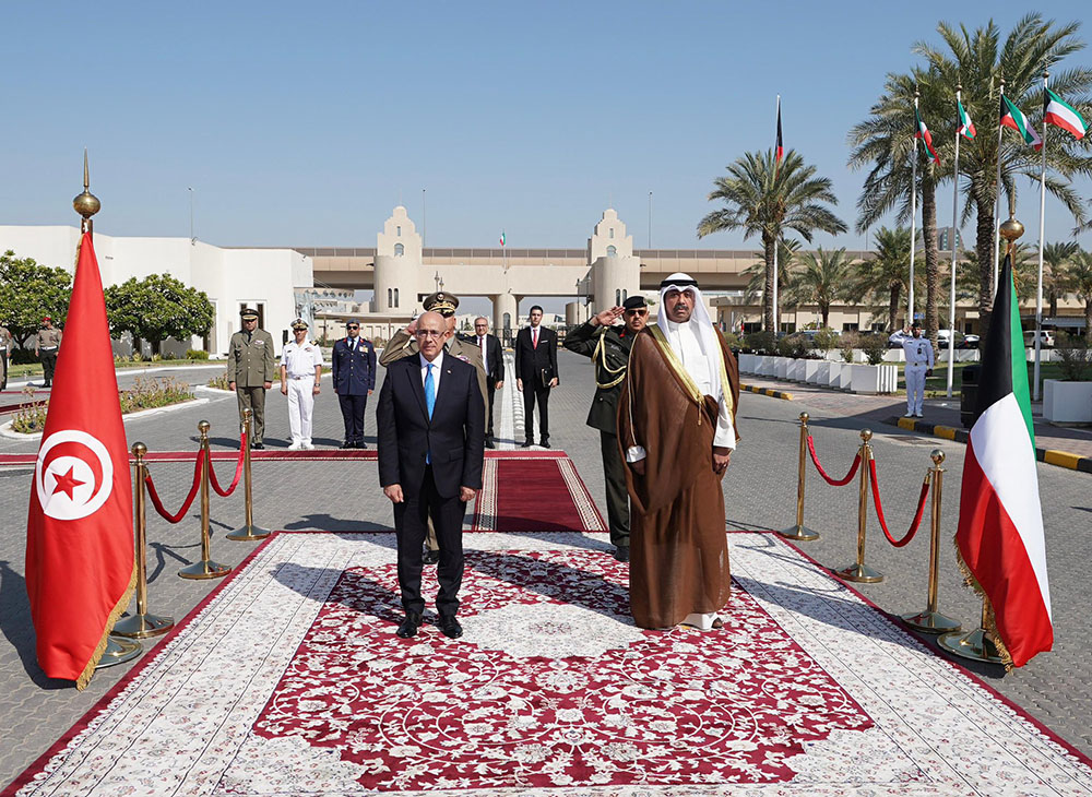 التنسيق الثنائي في عديد المسائل والتوافق حول أغلب القضايا الإقليمية والدولية أبرز محاور لقاء وزير الدفاع بولي عهد الكويت