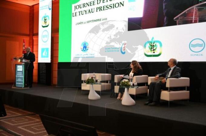 شركة القنوات تفتتح خط إنتاج جديد للأنابيب الخرسانية سابقة الإجهاد المطوق على صفيحة حديدية مدمجة