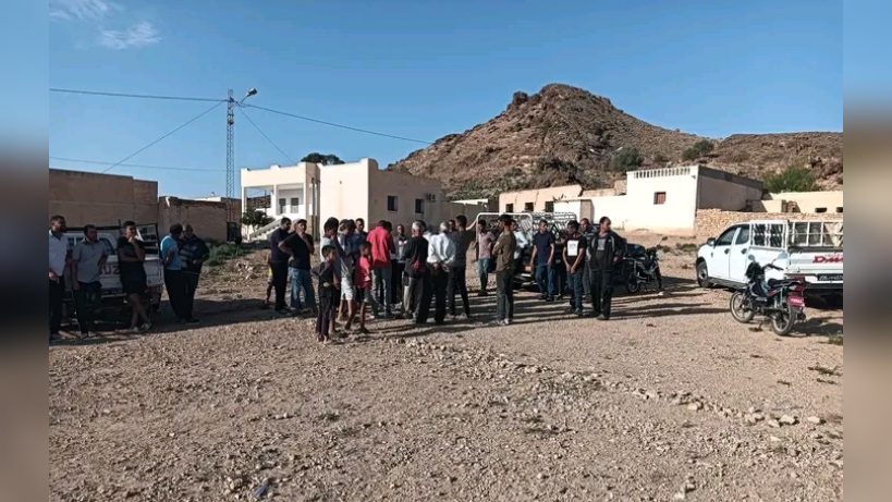  القصرين/حاسي الفريد.. تحرك احتجاجي للأولياء للمطالبة بحق أبنائهم في حافلة نقل مدرسي 