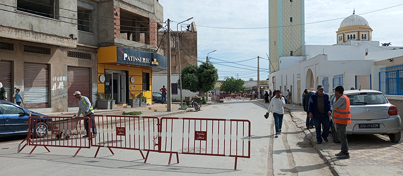 ماطر.. غلق طريق رئيسي تمهيدا لهدم عقار آيل للسقوط