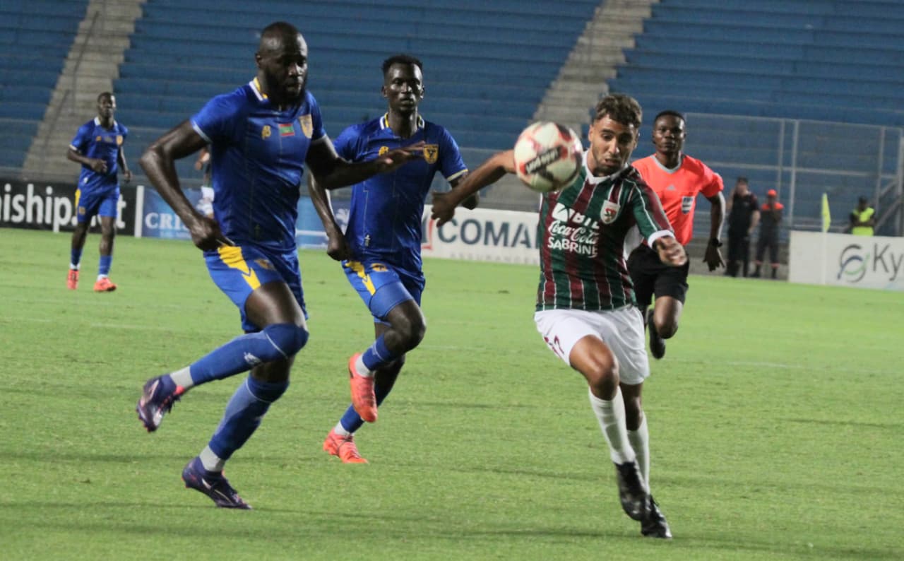 كأس الـ "كاف" : تشكيلة الملعب التونسي في مواجهة اسنيم الموريتاني 