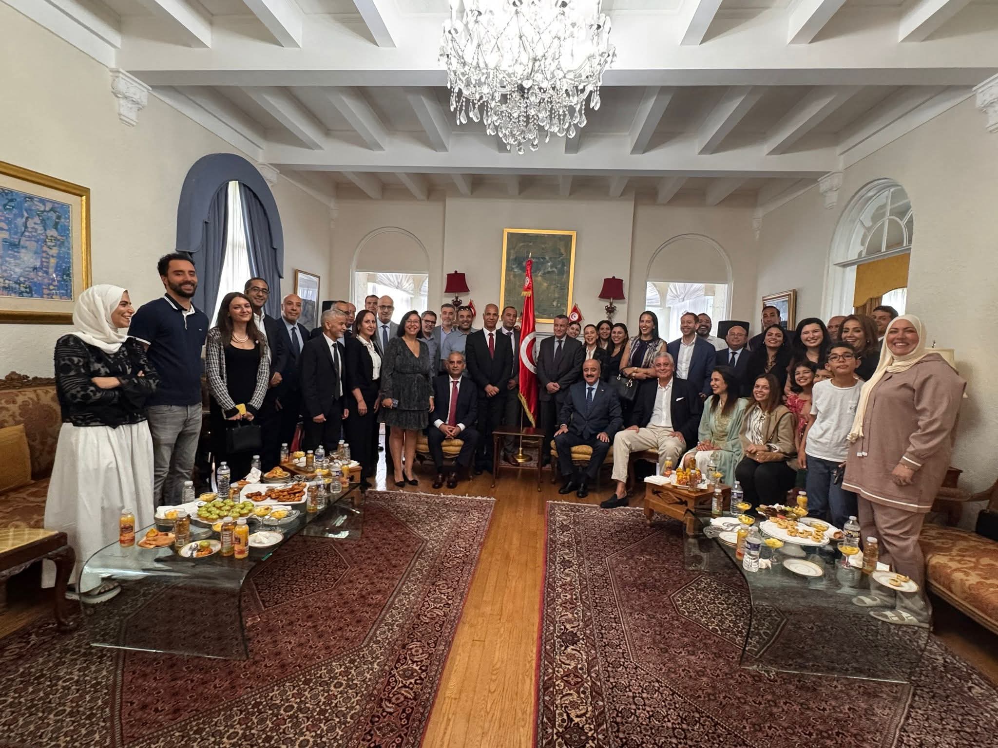  في واشنطن.. وزير الخارجية يستمع الى مقترحات الكفاءات التونسية للإسهام في خدمة المصلحة الوطنية