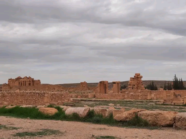 سبيطلة.. إعادة تهيئة سور الموقع الاثري بما يتماشى مع قيمته الجمالية والأثرية 