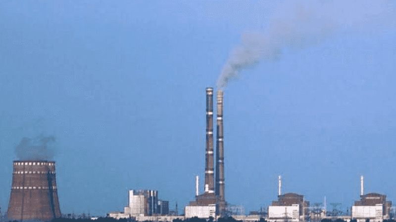 "زيلينسكي": الوضع في محطة زابوريجيا "خطير للغاية"