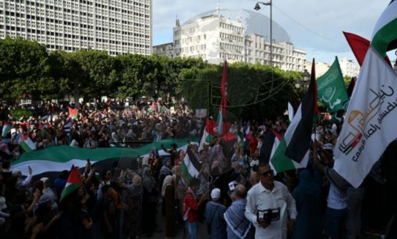 العاصمة.. مسيرة وطنية دعما للشعب الفلسطيني وللضغط لاطلاق سراح المختطفين من أسطول الصمود