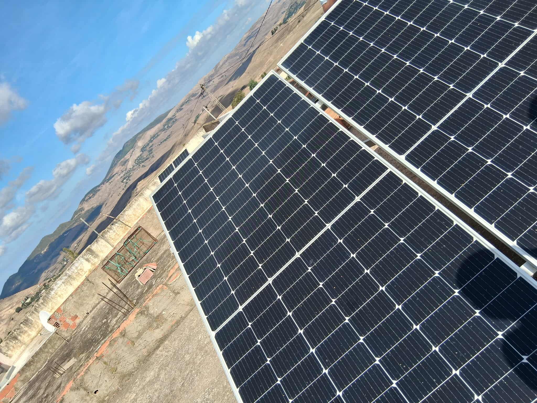  لتخفيض تكاليف الطاقة.. برنامج وطني لمساعدة العائلات التونسية على الإنتاج الذاتي للكهرباء 