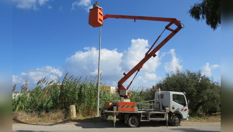 رأس الجبل.. تركيز 500 نقطة إضاءة بتقنية "LED"