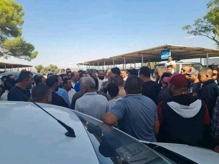 القصرين.. إقرار إجراءات لحل اشكالية مسالك توزيع صابة التفاح