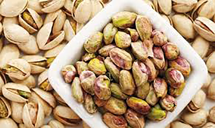 تناول الفستق يوميا.. يُؤثر على الأمعاء والوزن وصحة القلب