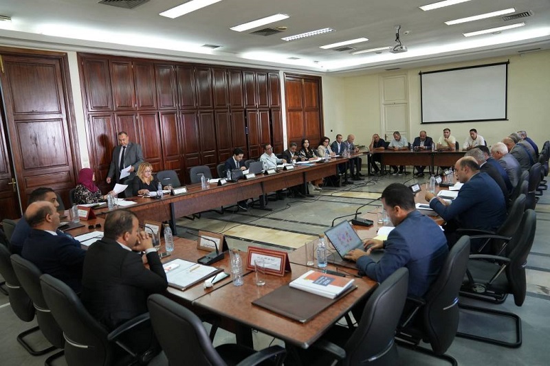 في لجنتي المالية والميزانية بالغرفتين النيابيتين..  جلسة مشتركة حول مشروع قانون المالية