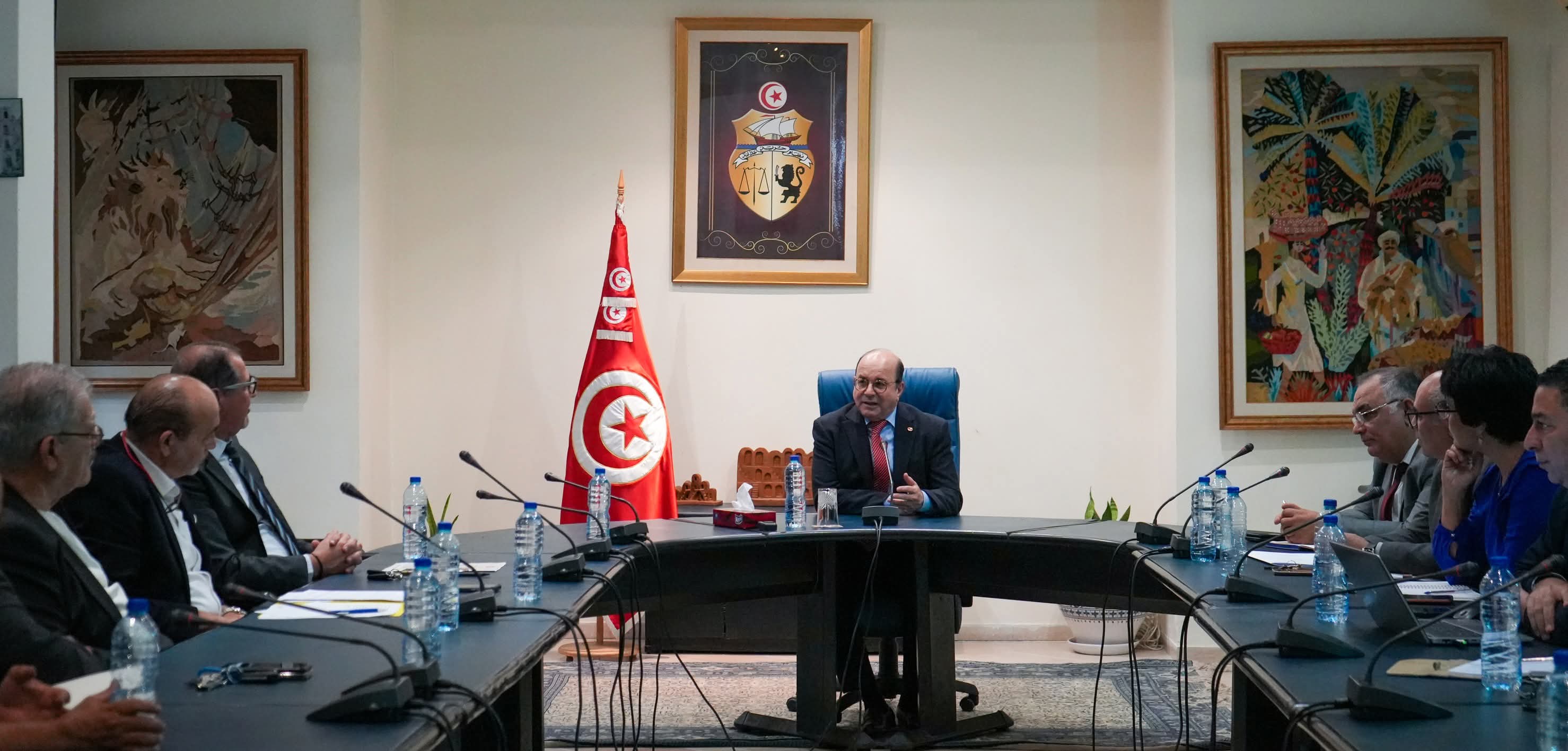 وزير السياحة يستقبل المكتب الجديد لجامعة المطاعم السياحية.. واتفاق على تمكين العائلات التونسية من أسعار تفاضلية بالمطاعم المصنفة