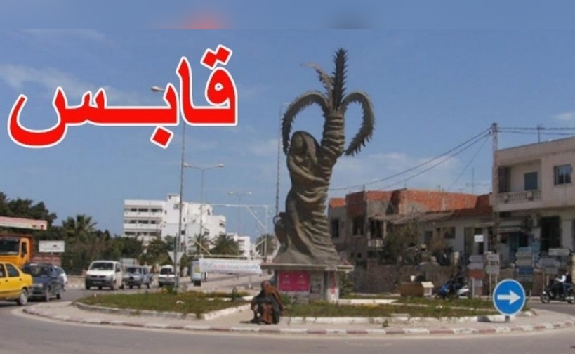 قابس.. تواصل حملة نظافة جهوية بمنطقة شاطئ السلام