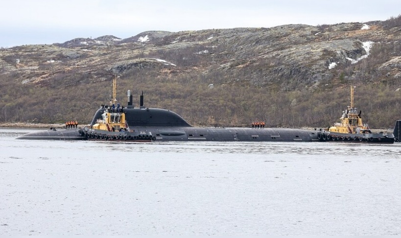 الدفاع الروسية: تم إنزال الغواصة الذرية خاباروفسك إلى الماء وستخضع لسلسلة اختبارات