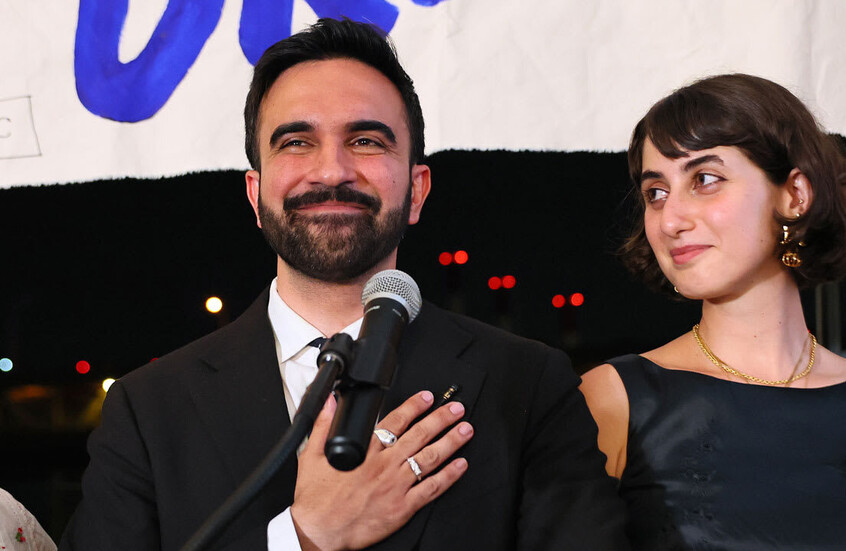 بخطاب عربي.. ممداني يتحدى ترامب ويقترب من حكم نيويورك 