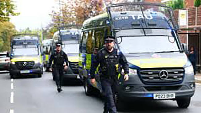 لندن.. ضجة حادث طعن جماعي بقطار وإصابة 10 اشخاص