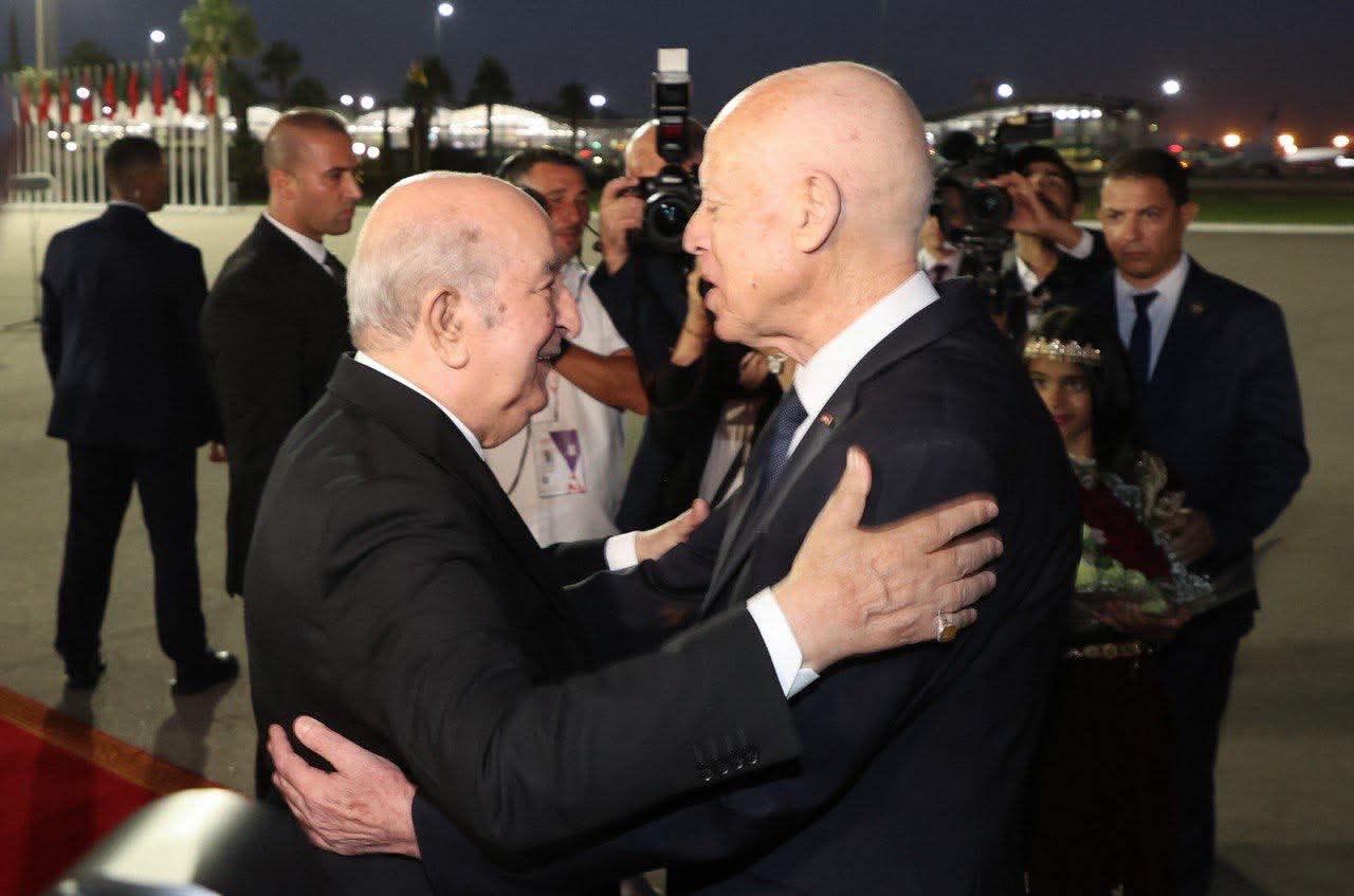  بمناسبة ذكرى أول نوفمبر..رئيس الجمهوريّة قيس سعيد يوجه رسالة تهنئة إلى الرئيس الجزائري عبد المجيد تبون