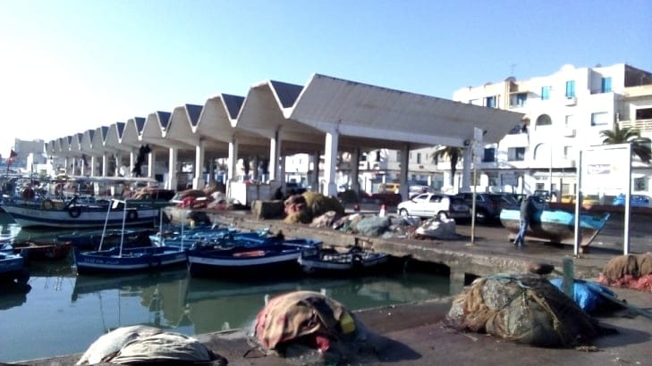 والي سوسة يرصد اخلالات بميناء الصيد البحري ويدعو لتلافيها