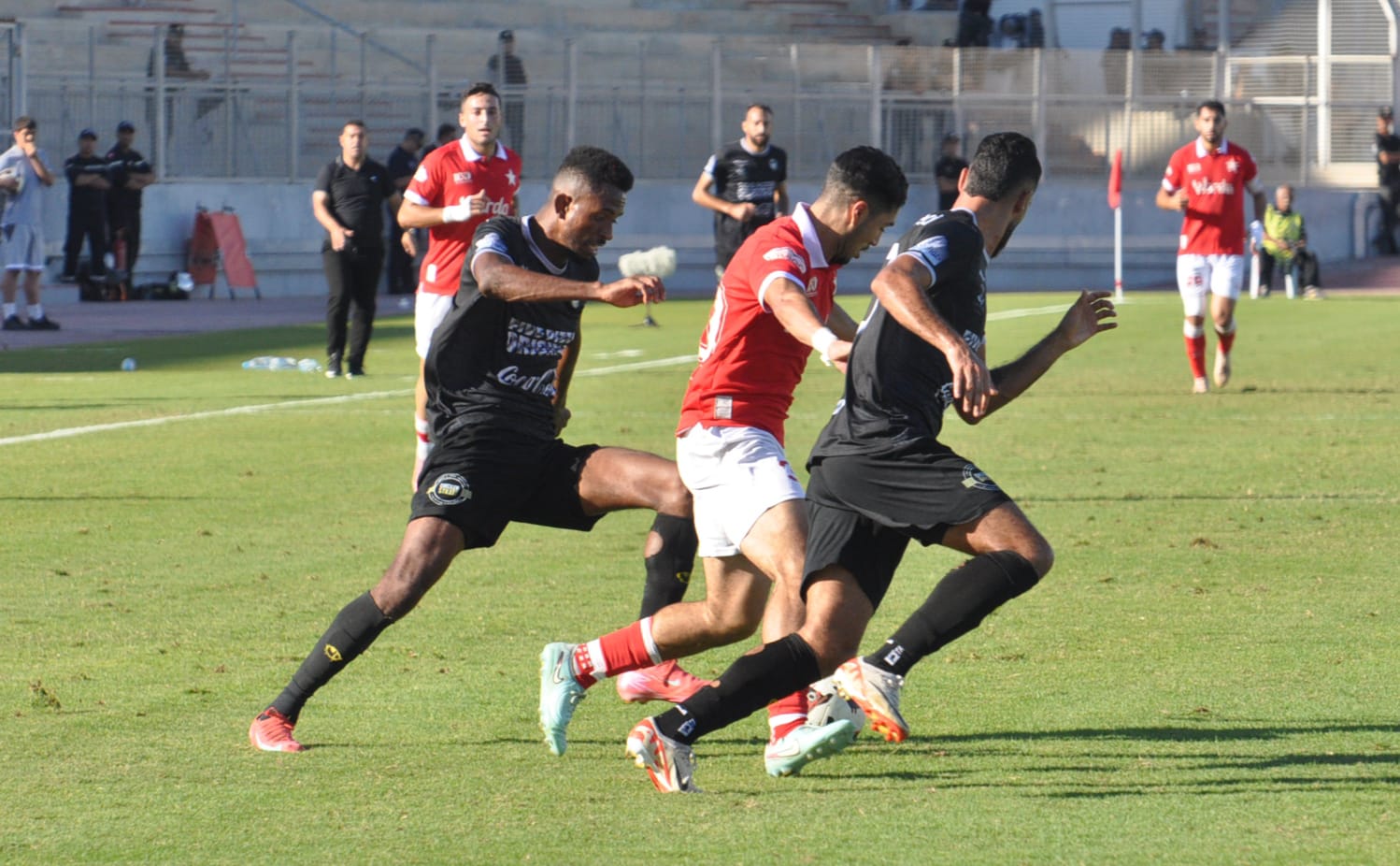 الرابطة الأولى (ج13): النجم يزيد متاعب "العكارة" .. والتعادل يحسم مواجهة المتلوي والاتحاد 