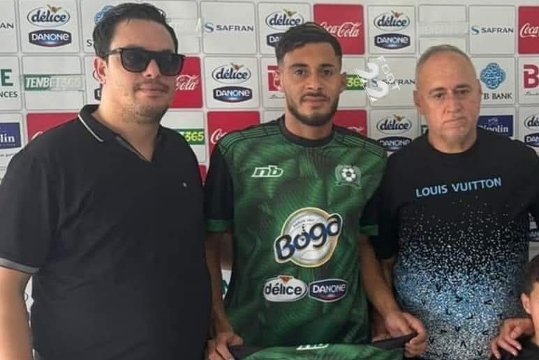 مشادة كلامية بين مدرب مستقبل سليمان ووالد البلايلي 