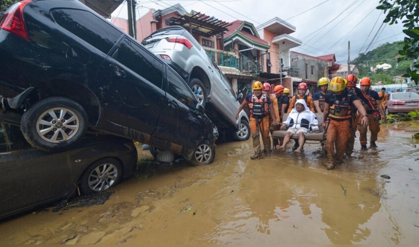 الفلبين.. إعصار كالماغي يخلف 66 قتيلا ويمحو أثر 26 شخصا