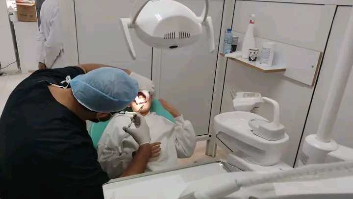 القصرين.. عيادات مجانية في طب العيون والأسنان لتلاميذ المعتمديات البعيدة عن مركز الولاية 