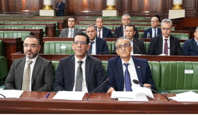 ممثل رئاسة الجمهورية: الرئاسة لم تغلق أبوابها أمام النواب.. ومصالحها تتولى يوميا معالجة الشكايات الواردة عليها 