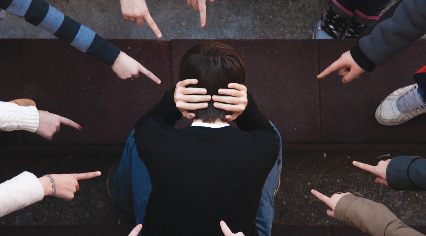 بسبب التنمر.. النتائج الدراسية والمشاكل الأسرية..   أطفال يهربون من المواجهة.. إلى الانتحار!!