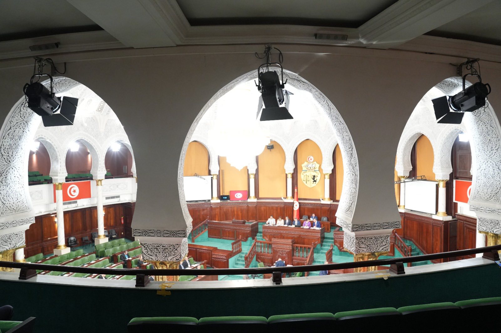 خلال جلسة مشتركة.. نواب المجلسين يشددون على ضرورة إجراء مسح شامل لأملاك الدولة واسترجاع الأراضي التي تم الاستيلاء عليها