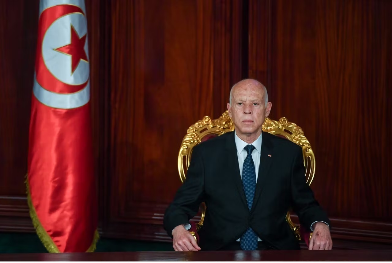 من هيكلة المؤسسات إلى الرقمنة وتحميل المسؤوليات..   توجه نحو الإصلاح الإداري وإعادة بناء الدولة الحديثة