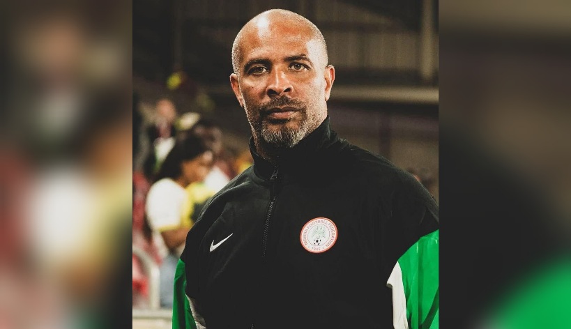 مدرب نيجيريا يتهم منتخب الكونغو الديمقراطية بممارسة السحر 