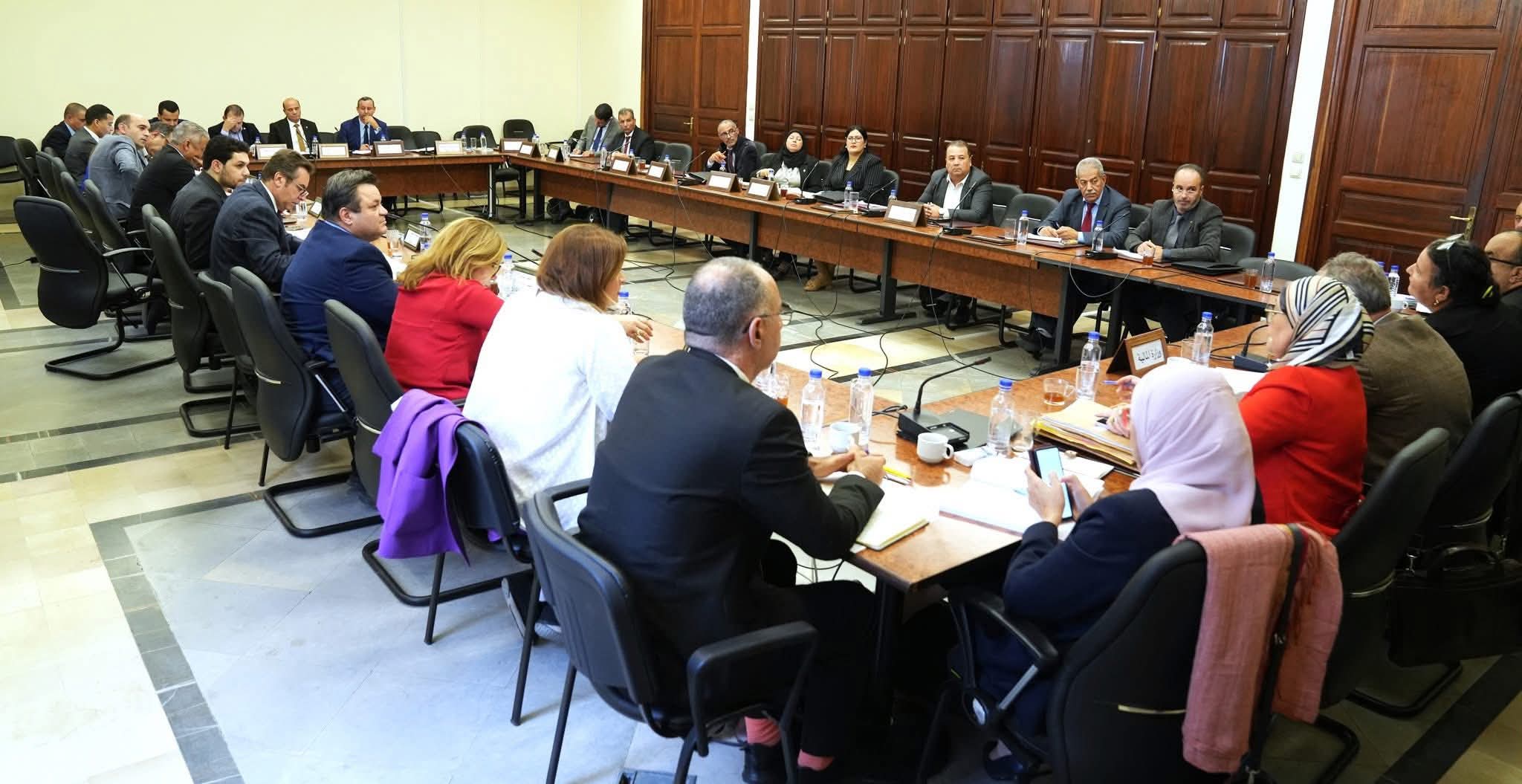 انطلاق مناقشة فصول مشروع قانون المالية 2026 بلجنة المالية والميزانية.. وتأجيل التصويت على عدد منها