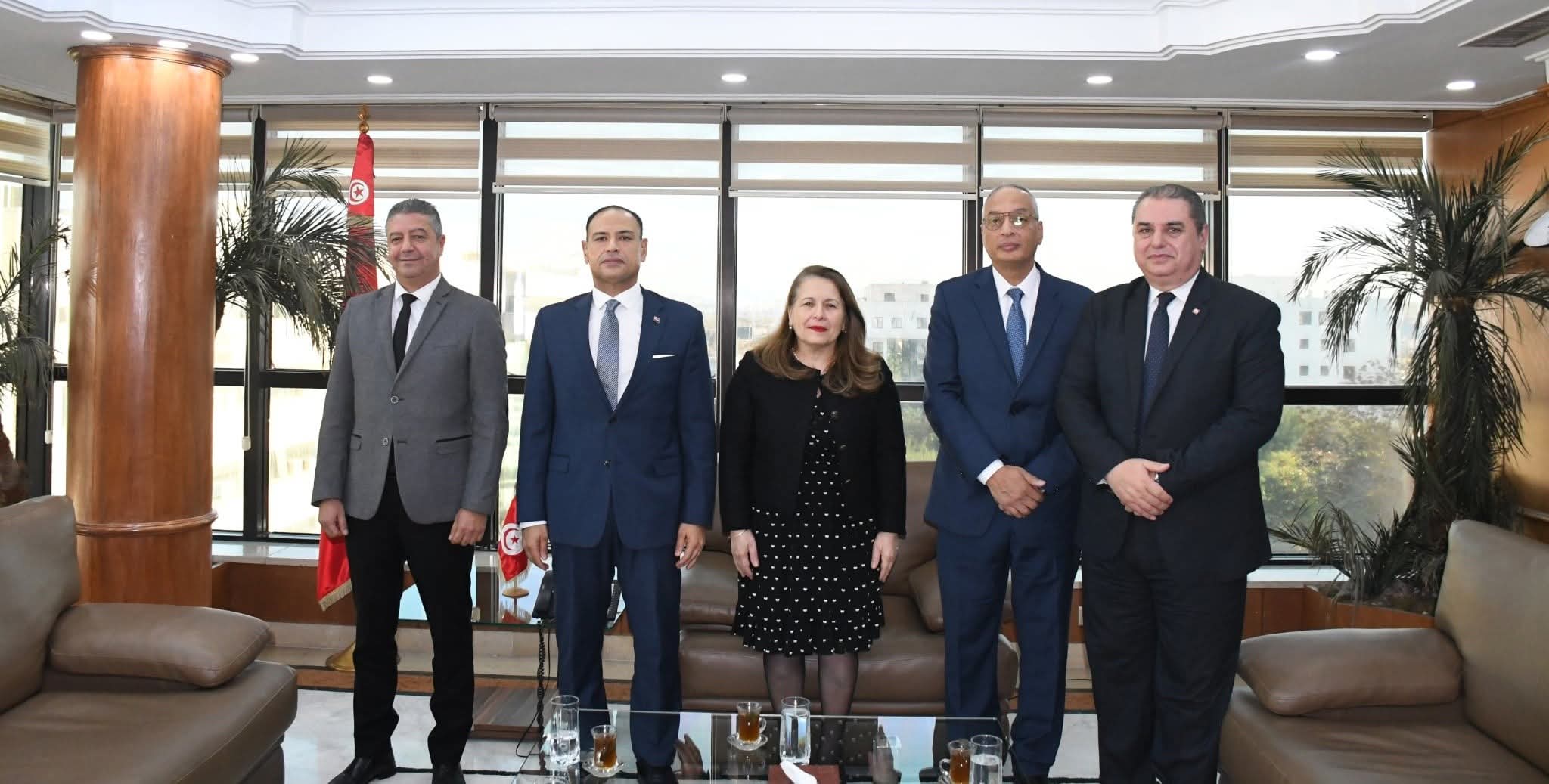 تونس ومصر توقعان آلية تنفيذ اتفاقية لتذليل عوائق انسياب السلع والمنتجات الصناعية غير الغذائية