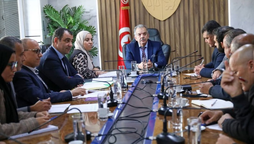 وزارة الرياضة تتعهد بصرف منحة لأندية الرابطة الثانية 