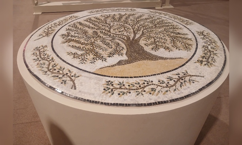  بمعرض الأسبوع السعودي والدولي للتراث والحرف.. عرض فسيفساء الزيتونة للفنان التونسي الطيب زيود  