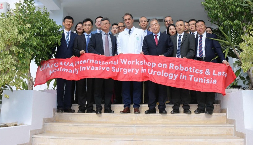  بمستشفى الحبيب ثامر.. أوّل ورشة دولية للجراحة بالروبوت والليزر  