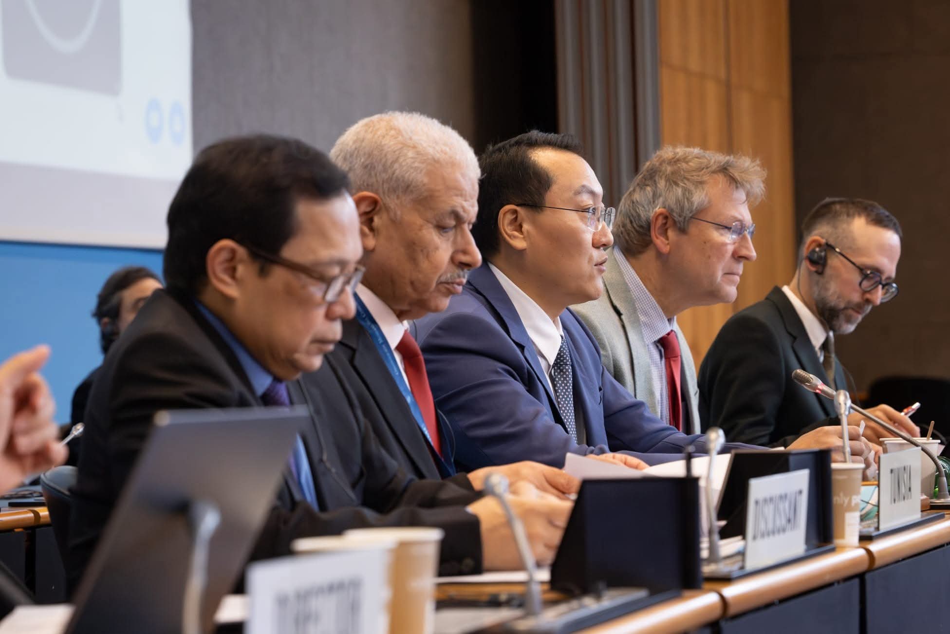 وزير التّجارة يترأس الوفد التونسي المشارك في استعراض السياسات التجارية لتونس بمنظمة التجارة العالمية