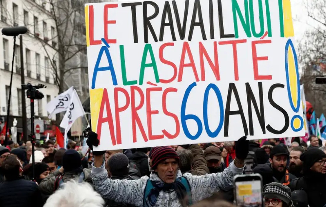 تحرك برلماني في فرنسا لمنع تعليق إصلاح نظام التقاعد