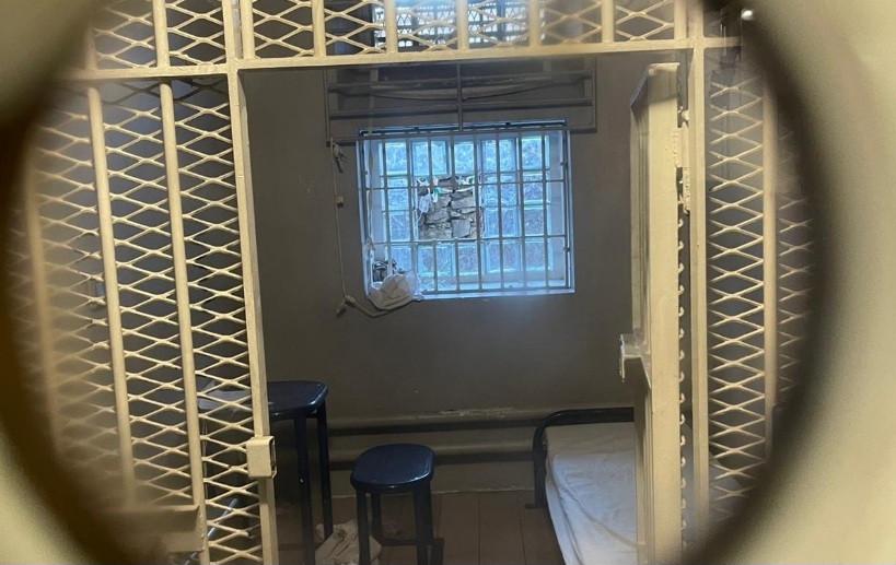 فرار محتجزين اثنين من سجن فرنسي باستخدام منشار وملاءات